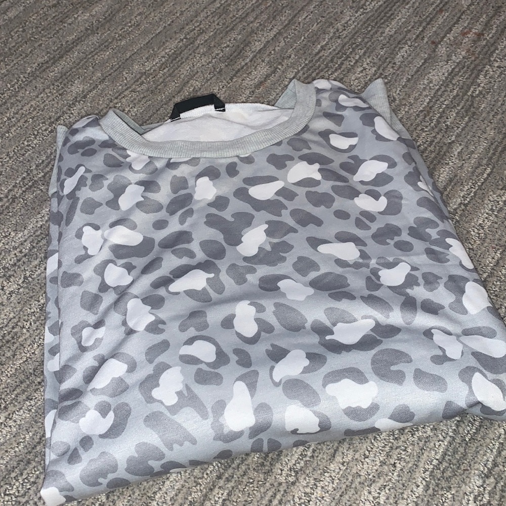 Cheetah Print acre Neck